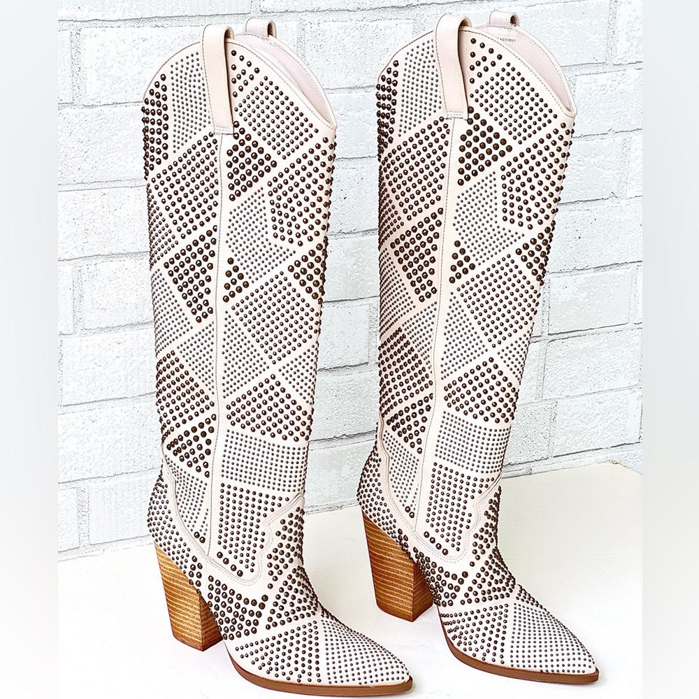 Rare lasso Western boots - bone embellished by Steve Madden